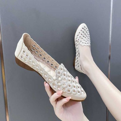Cowhide Soft Sole  Embroidery  Wedge Heel Shoes
