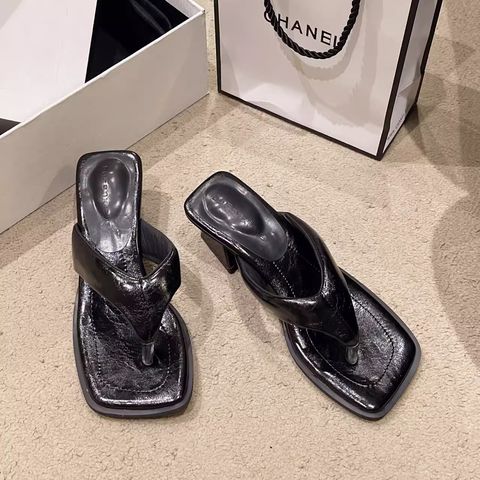 Square Toe Thongs Thick Heel Sandals