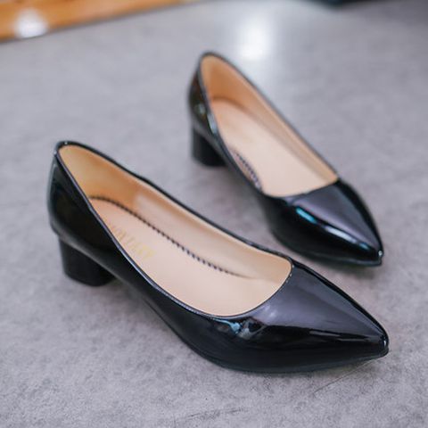 Thick Heel Medium Heel Small Leather Pointed Shoes