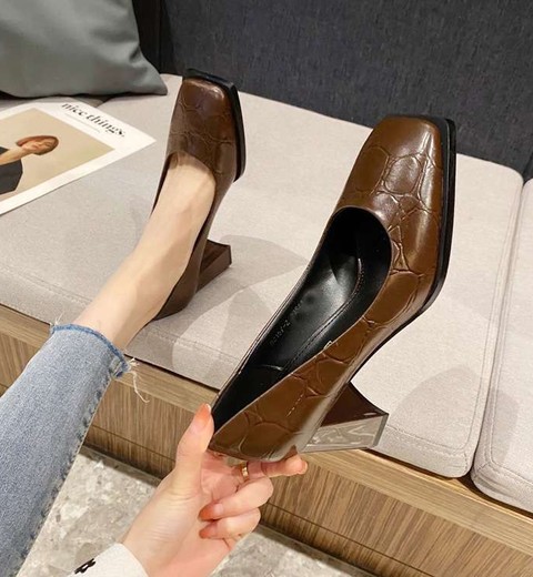 Wanwan Thick-Heeled Shoes