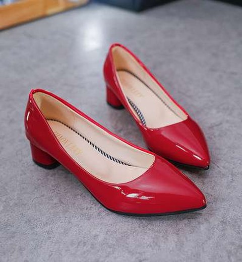 Thick Heel Medium Heel Small Leather Pointed Shoes
